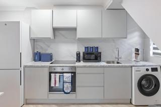 City Sophistication Chic 3-BR for Modern Living - Londra - 5