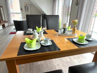 Ferienwohnung "Aurora" Papenburg Großer Balkon Einbauküche Neubau 74 qm Free Wifi 2 Schlafzimmer - Papenburg - 1