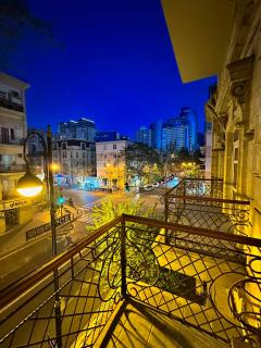 Central Apartment - Two Balconies - 2nd Floor - Baku - 0