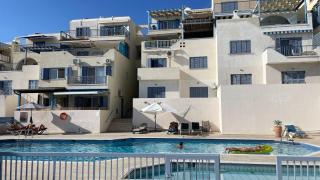 Modern Seaview Apartment - 8