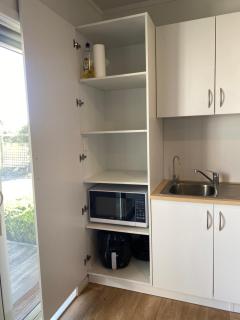 Charming 2-Bedroom Guest House with Tennis Court and Beach Nearby - Pukehina - 1