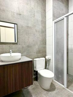 The Podium-Studio-Free 1 Parking-6 Pax-D333B - Kuching - 6