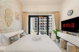 Studio with Pool, Gym, BBQ area and playground - Dubai - 7