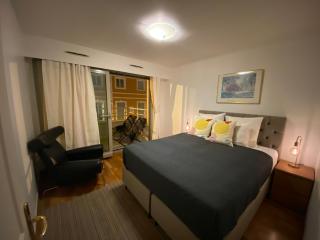 Le Grand Palais de la Méditerranée Beach Access Apartments - Top Choice In Nice - 5