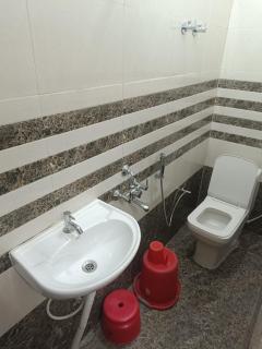 JPM GUEST HOUSE - Varanasi - 4
