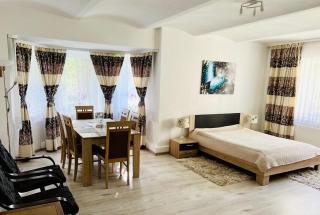 Spa Park Guest Rooms - Długopole-Zdrój - 0
