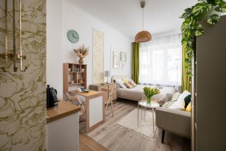 Pink Elephant 2x1BR Studio in historic Tenement House 1 km from Warsaw Central - 7
