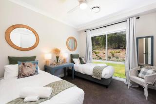 Frog Hill 8 bedroom luxe rural retreat near town - Mudgee - 1