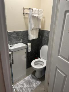 Studio with private shower and toilet - Hadleigh - 9