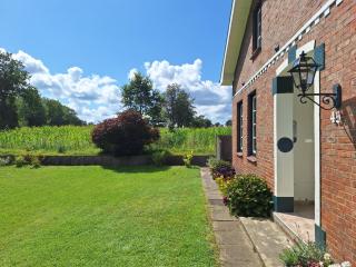 Geest Cottage - - 1