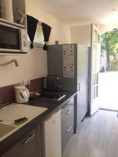 Studio indépendant en RDC de villa, parking - Pertuis - 3
