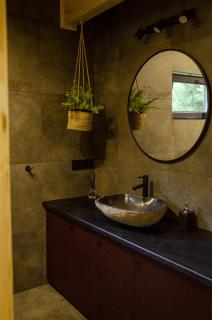 Dom na krańcu lasu -  - 1