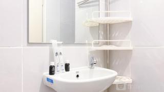 Simply Look and Homey Studio Tokyo Riverside PIK 2 Apartment By Travelio - Rawalembang - 6