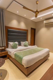 Hotel Amritsar International 2 min walk from Amritsar Bus Stand - 2