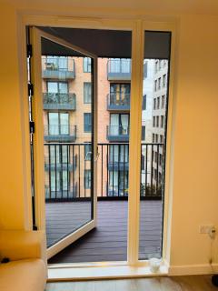 Spacious 2Bedroom Entire Luxury Flat in London - 5