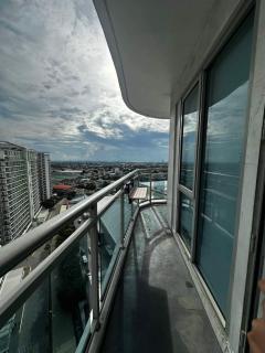 Azure Urban Resort Residences - Manila - 4