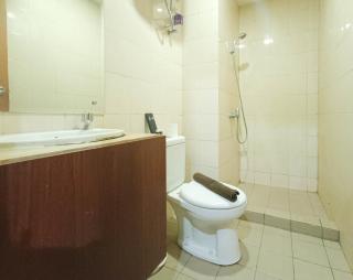 Nice and Comfortable Studio at Vida View Makassar By Travelio - Pampang - 8