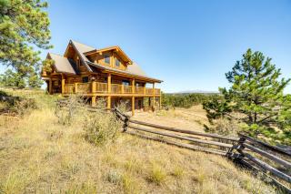 Log Cabin on Private 45-Acre Ranch in Florissant! - 8