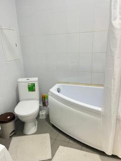 Апартамент в ЖК Green Plaza Двухкомнатная квартира в центре города Рядом с море - Aqtau - 5