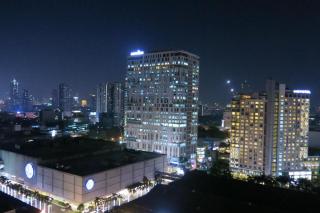 Araneta City Cubao , Manhattan Plaza Corner Unit With Amazing View From The 19th floor - Manila - 5