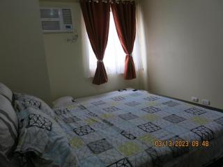 Araneta City Cubao , Manhattan Plaza Corner Unit With Amazing View From The 19th floor - Manila - 3
