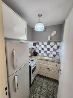 Funcional depto 2 al frente en Maral 14 Soleado centrico y con wifi rápido - 6