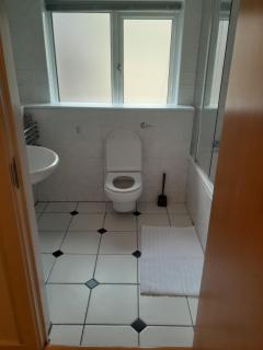 City Centre Apartment with Parking - Southampton - 3
