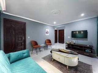 Luxury 2-Bed Penthouse w Private Terrace & Views - Rawalpindi - 3