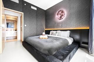 Cosmic Sky Suite High floor 1BR- Dubai Mall Access by Maxx Value Homes - Dubai - 2