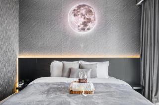 Cosmic Sky Suite High floor 1BR- Dubai Mall Access by Maxx Value Homes - Dubai - 9