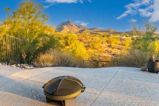 3BR Retreat with Heated Pool, BBQ and Mountain Views - 7