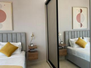 Spacious 2 Bedroom Apartment Modern Comfort in the Heart of Dubai - Dubai - 2