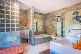 Luxury Villa with Stunning Views in Estepona - Estepona - 6