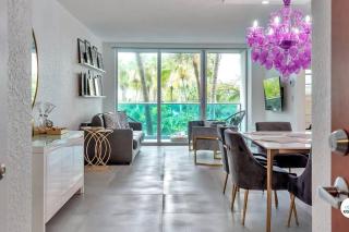 PROMO Komffy Beach home 1Bed 1Bath wKing bed at Sian 2nd floor - Hollywood - 9
