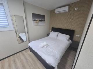 Ryo 24 דירה במלון בוטיק 2 דקות מטיילת בת ים - 7