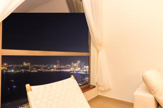 The Premium JBR Sea View Luxury Suite Awarded "Traveller Award 2025" - Dubai - 2