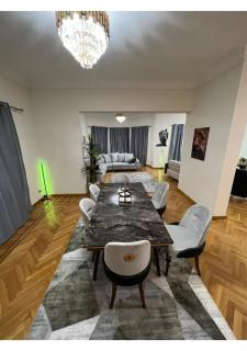 Villa With A Private Garden In Beverly Hills - Città del 6 ottobre - 2
