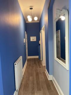 Bright apartment, stunning garden, sea 5min walk - 6