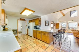 New Mexico Cabin Hideaway with Eagle Nest Lake Views - Eagle Nest - 3