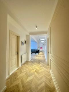 Central Park Apartment - 5