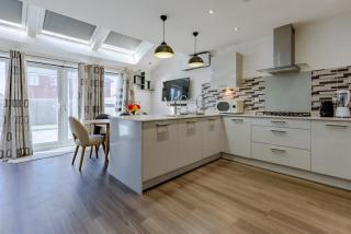 Luxurious 2 Bed House near Birmingham - 0