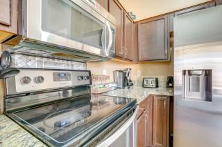 4 Mi to State Farm Stadium Avondale Home with Patio - Avondale - 1