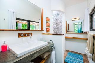 Lush Jungle Paradise - Walk to Beach - Potrero - 5