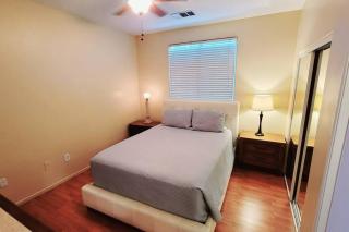 Splendid Vacation Home! Pool, Spa, 2 masters! - Indio - 5