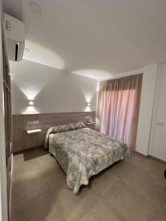 RAQUEL'S - Habitacions i Apartaments turístics - - Sant Pere Pescador - 7