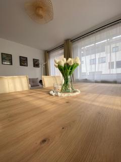 ART - Apartments Tirol with Balcony & FREE Parking - 2