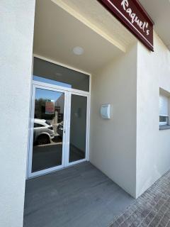 RAQUEL'S - Habitacions i Apartaments turístics - - Sant Pere Pescador - 4