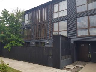 Excelente departamento dúplex de 3 ambientes con 2 dormitorios y 2 baños - San Martín de los Andes - 3