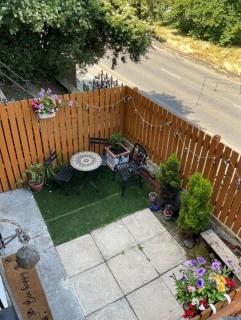 Rock Studio - Free Parking & WIFI Near City Centre - 6