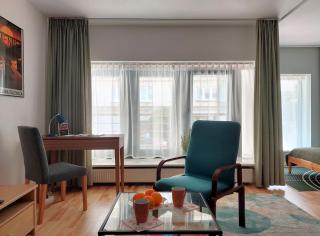 Metro Dzialdowska - Spacious studio - 1